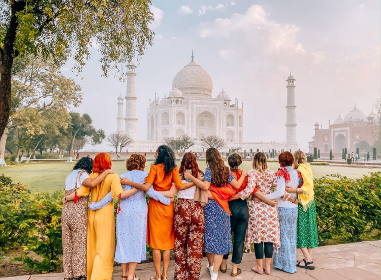 Lưu ý cho khách nữ